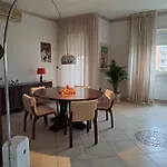 2 Giugno House * Бари